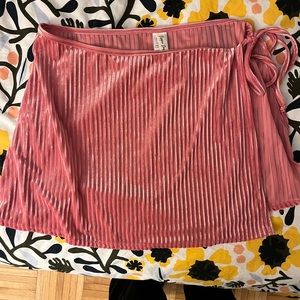 Side tie swim skirt